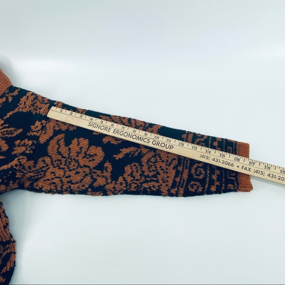 VTG Le Mode Rust Brown and Black Wool Blend Turtleneck Sweater Size Small - Picture 6 of 9